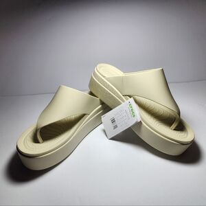 Crocs Brooklyn Flip Flops SIZE 8